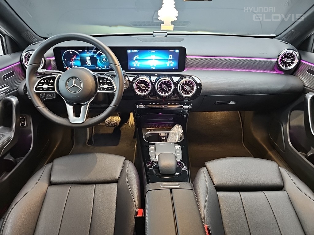 BENZ A-Class (4th Generation) A220 Sedan