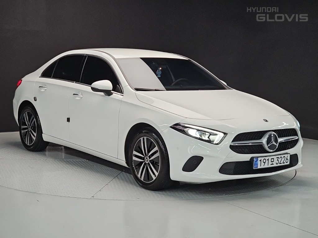 BENZ A-Class (4th Generation) A220 Sedan