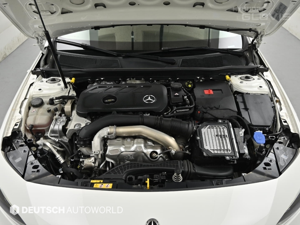 BENZ A-Class (4th Generation) A220