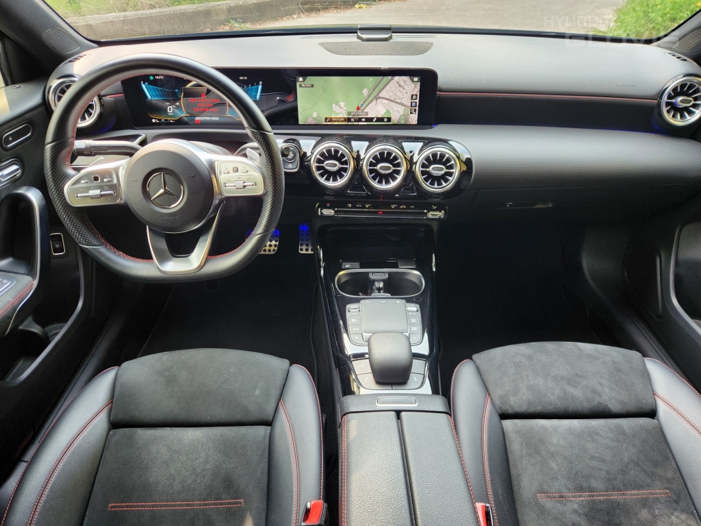 BENZ A-Class (4th Generation) A35 AMG 4matic