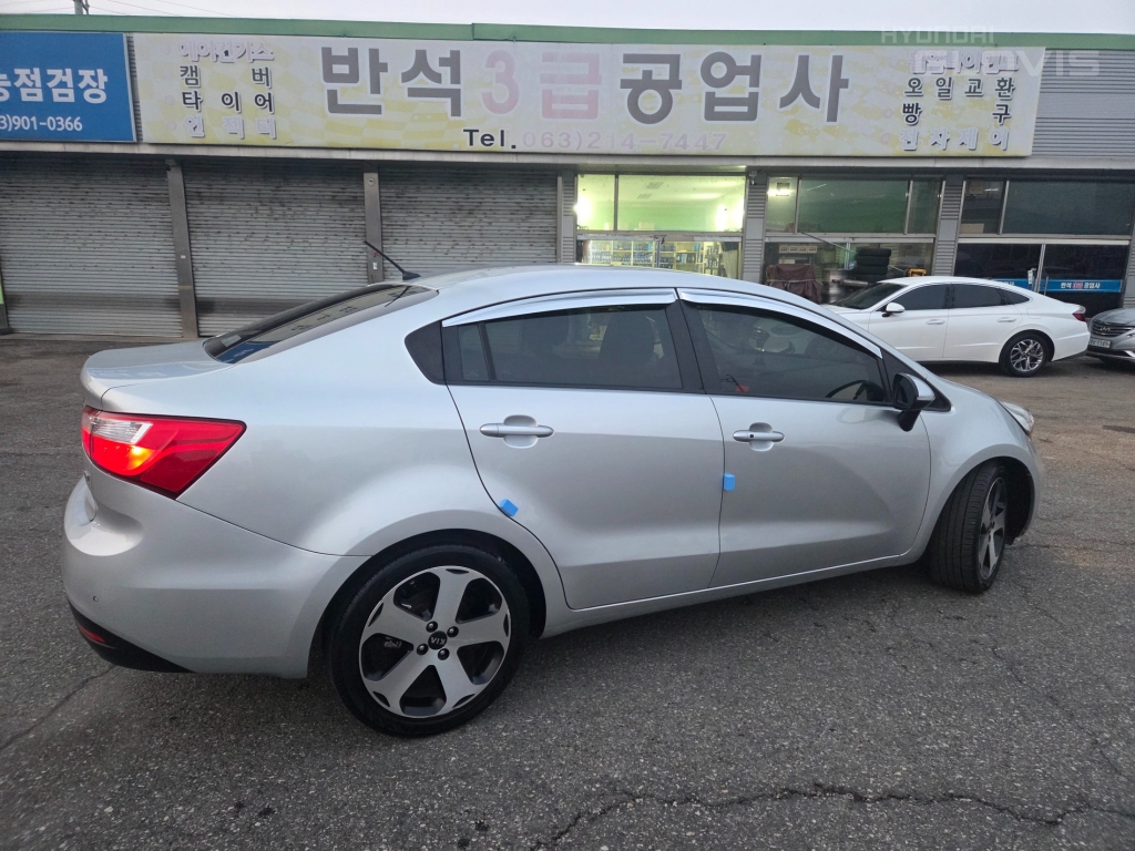 KIA All New Pride 4Door 1.6 GDI