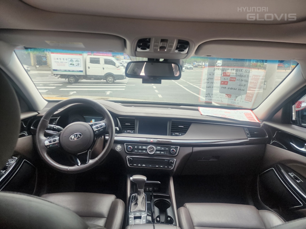 KIA All New K7 Hybrid Prestige