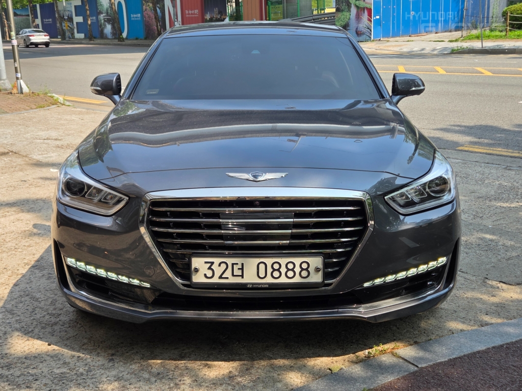 GENESIS EQ900 5.0 GDi AWD