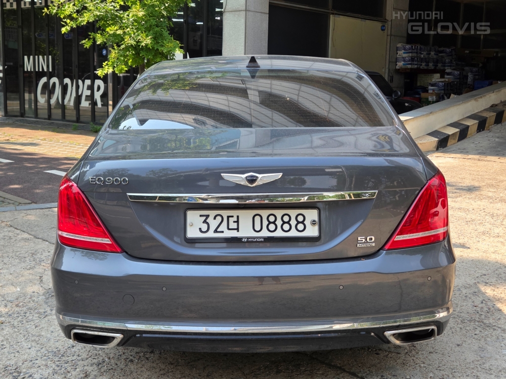 GENESIS EQ900 5.0 GDi AWD
