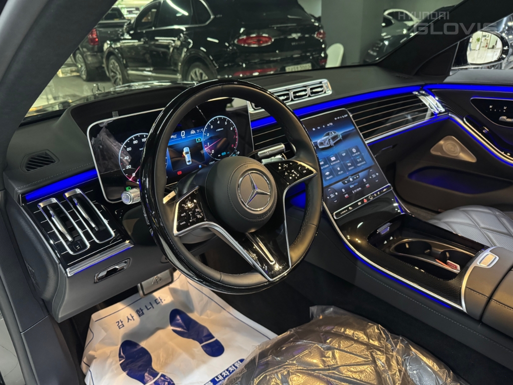 BENZ S-Class (7th Generation) Maybach S580 4matic