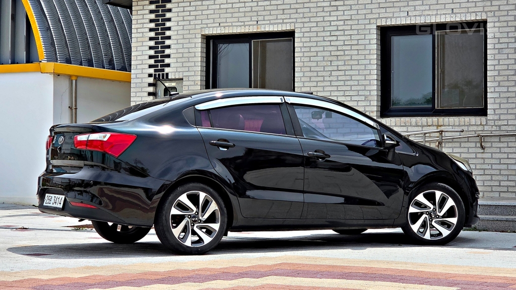 KIA The New Pride 4Door 1.6 GDI