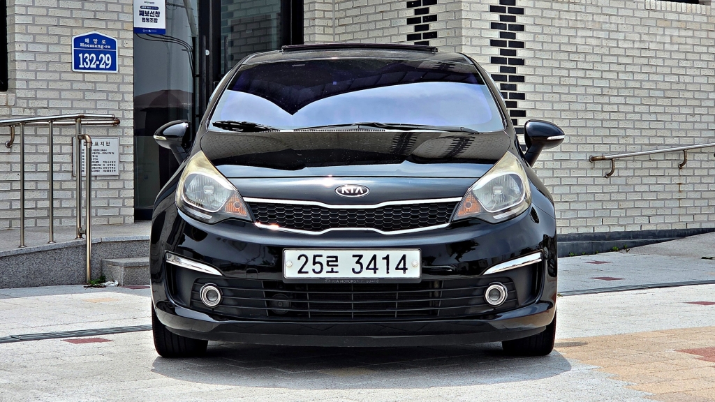 KIA The New Pride 4Door 1.6 GDI