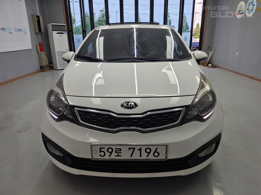 KIA All New Pride 4Door 1.4 MPI