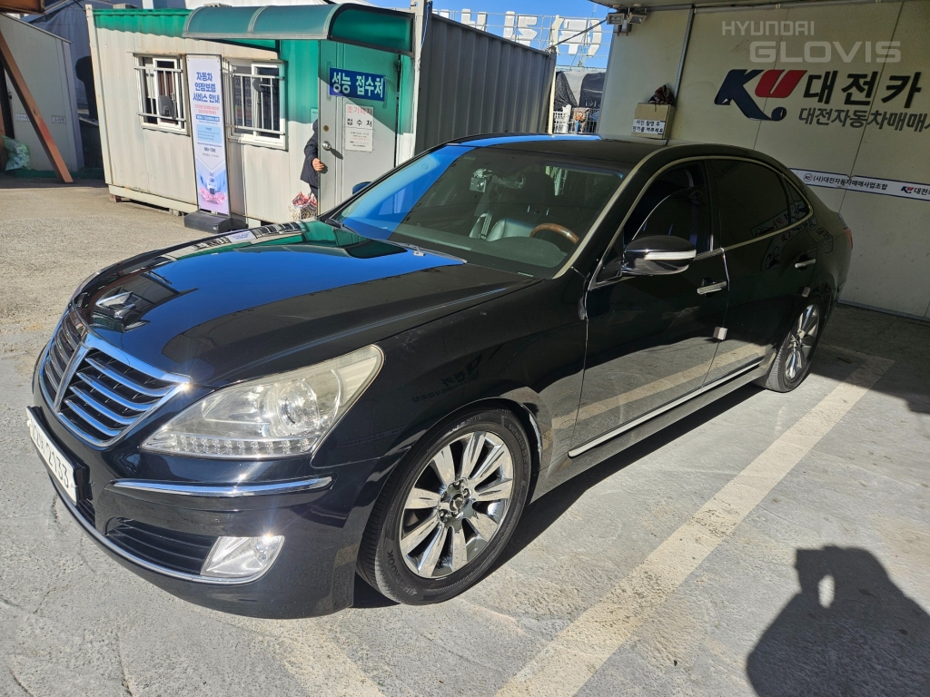 HYUNDAI Ecuus (New Model) VS380
