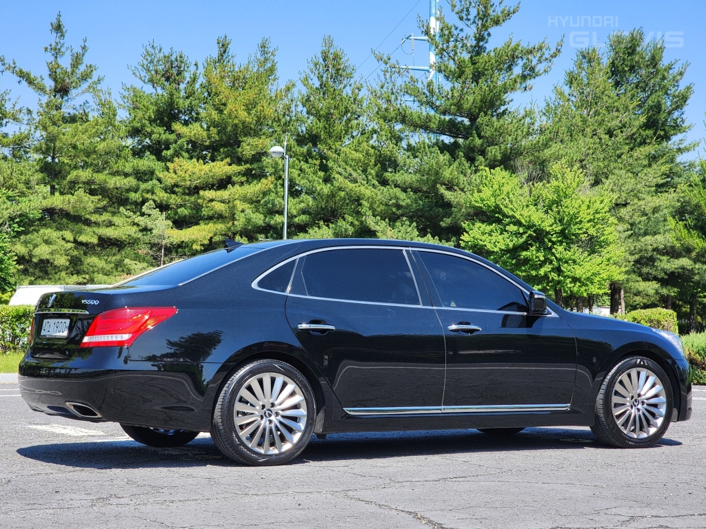 HYUNDAI Ecuus (New Model) VS500