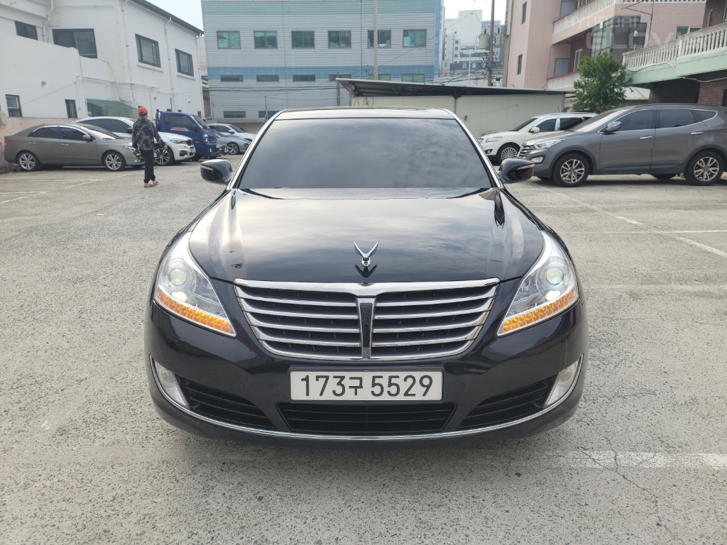 HYUNDAI Ecuus (New Model) VS380