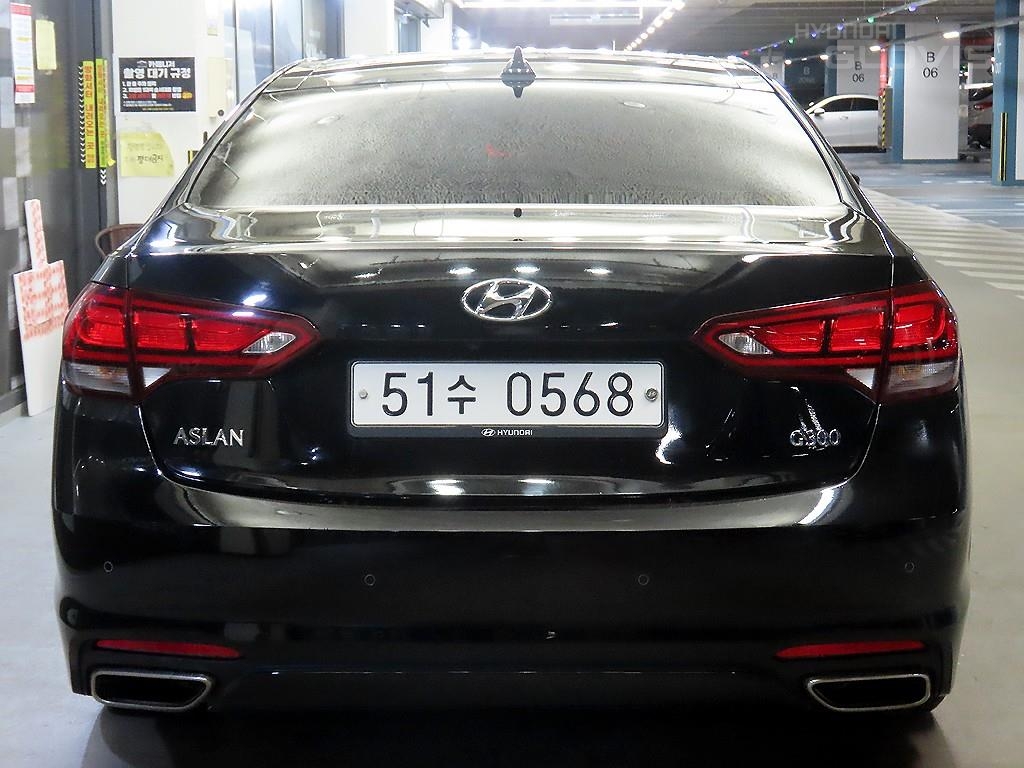 HYUNDAI Aslan G300
