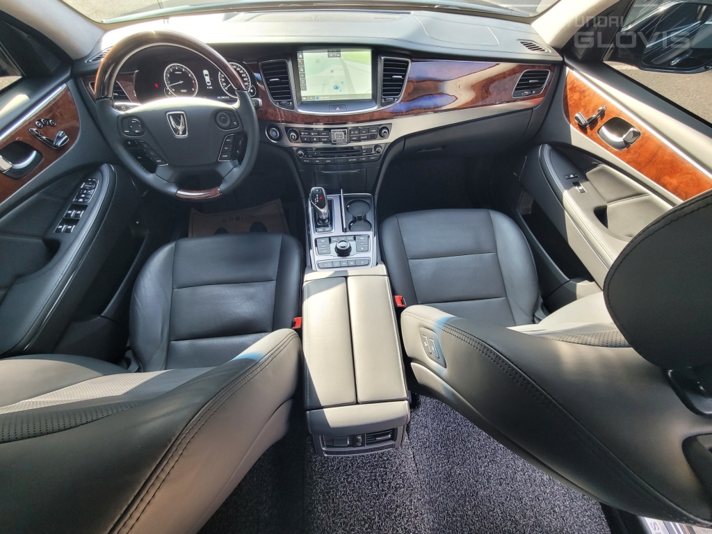 HYUNDAI Ecuus (New Model) VS380
