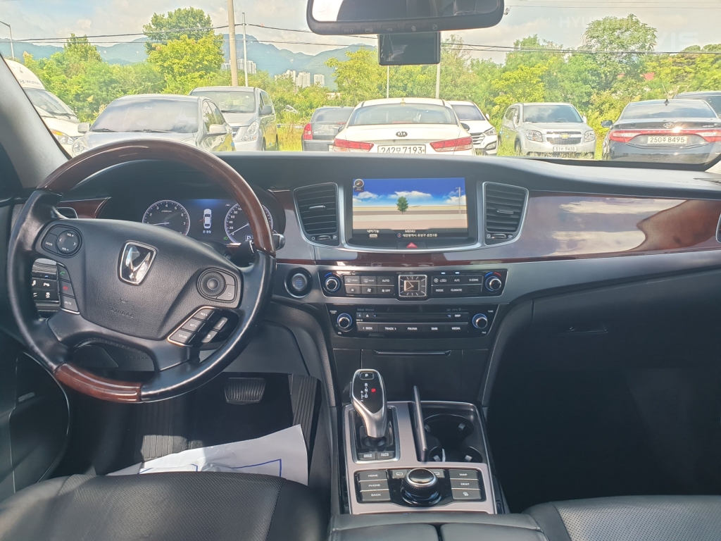 HYUNDAI Ecuus (New Model) VS500