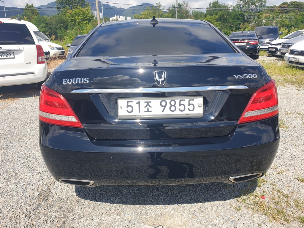 HYUNDAI Ecuus (New Model) VS500