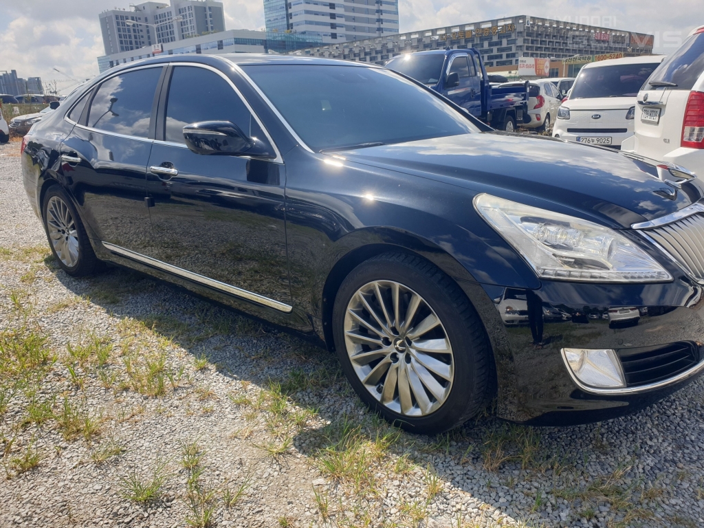HYUNDAI Ecuus (New Model) VS500