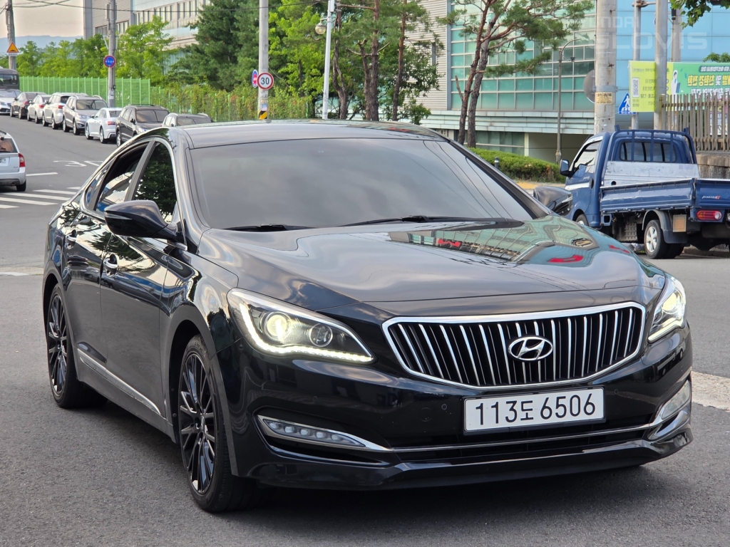 HYUNDAI Aslan G330