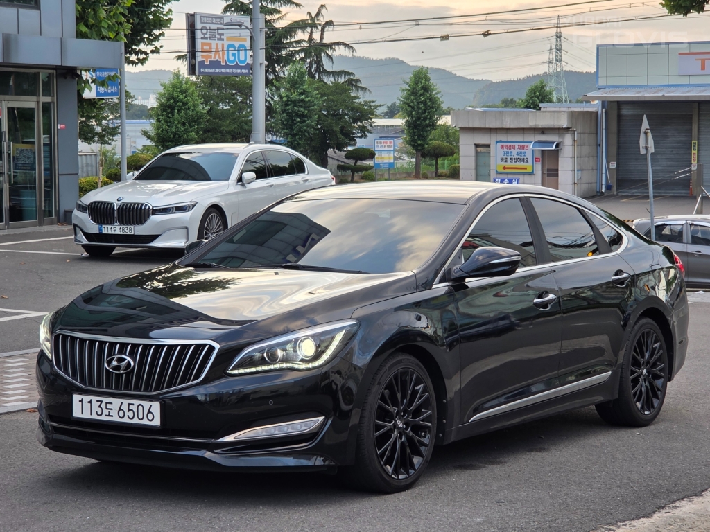 HYUNDAI Aslan G330