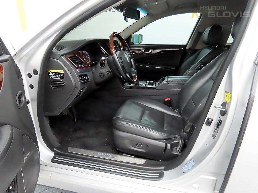 HYUNDAI Ecuus (New Model) VL380