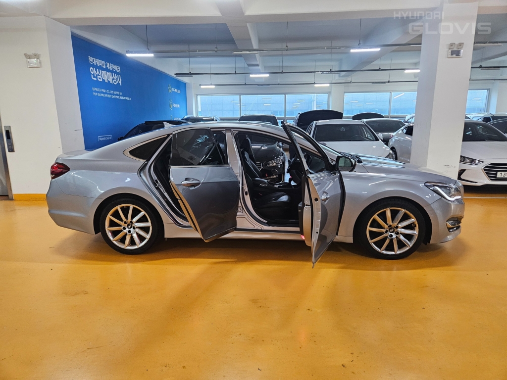 HYUNDAI Aslan G330