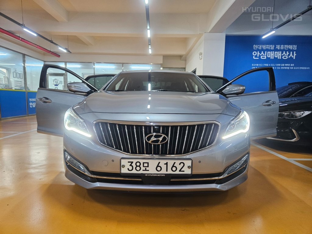 HYUNDAI Aslan G330