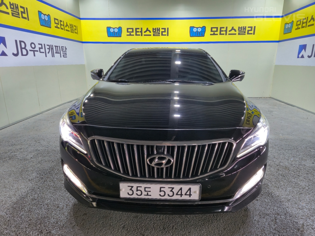 HYUNDAI Aslan G300