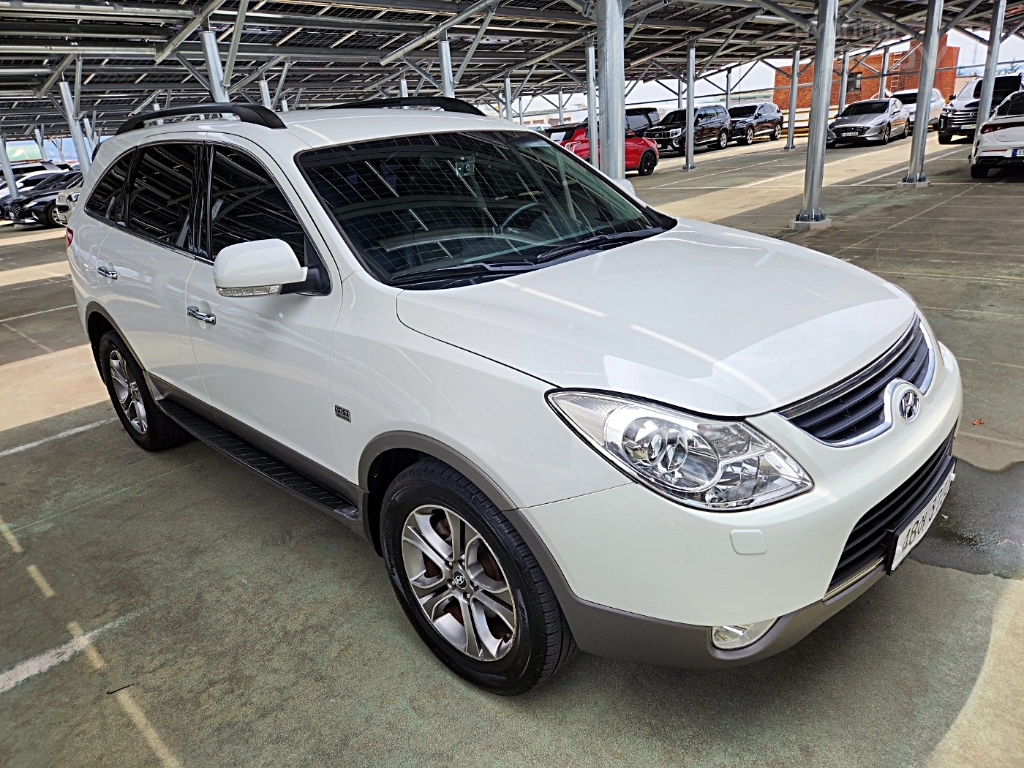 HYUNDAI Veracruz Diesel 2WD