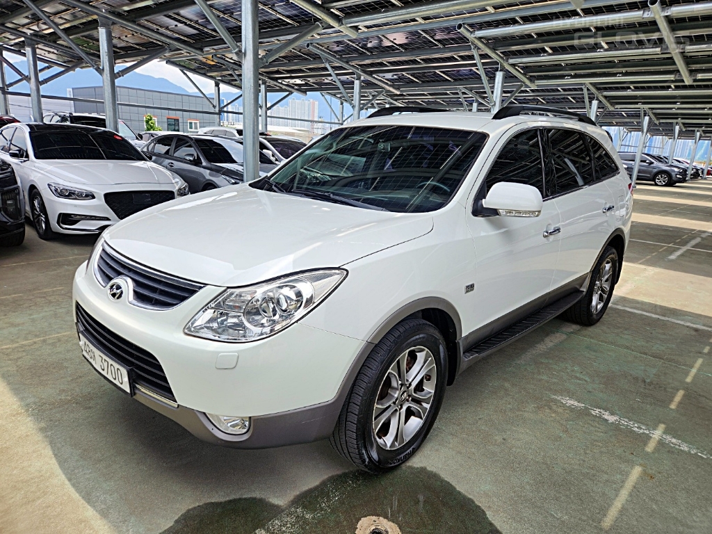 HYUNDAI Veracruz Diesel 2WD
