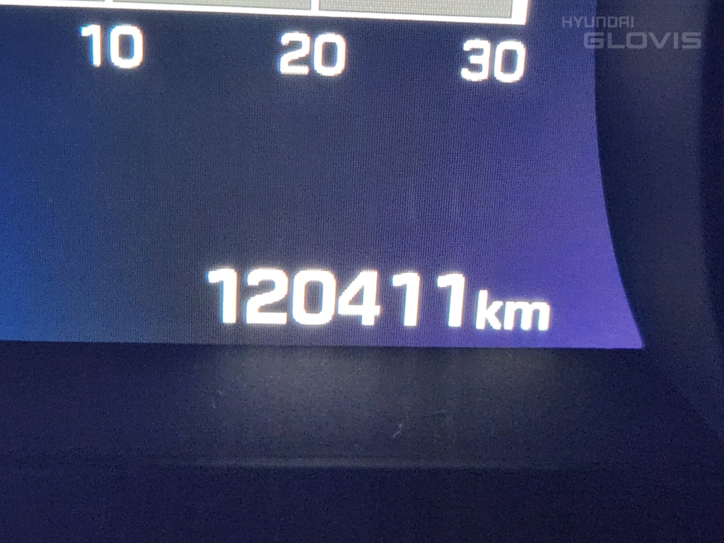 HYUNDAI Aslan G300