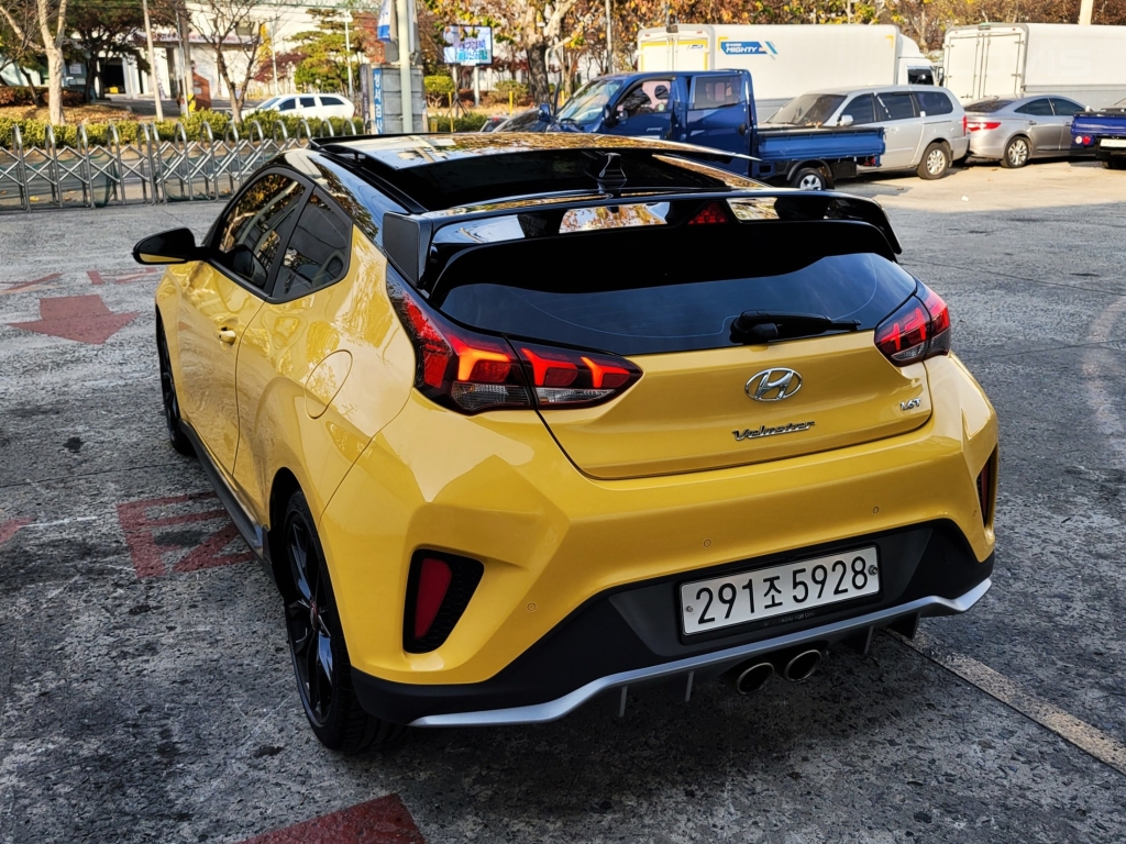 HYUNDAI Veloster (New Model) 1.6 Turbo