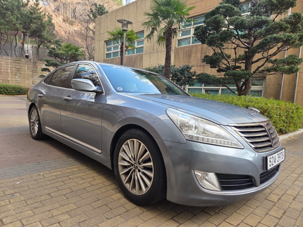 HYUNDAI Ecuus (New Model) VS380