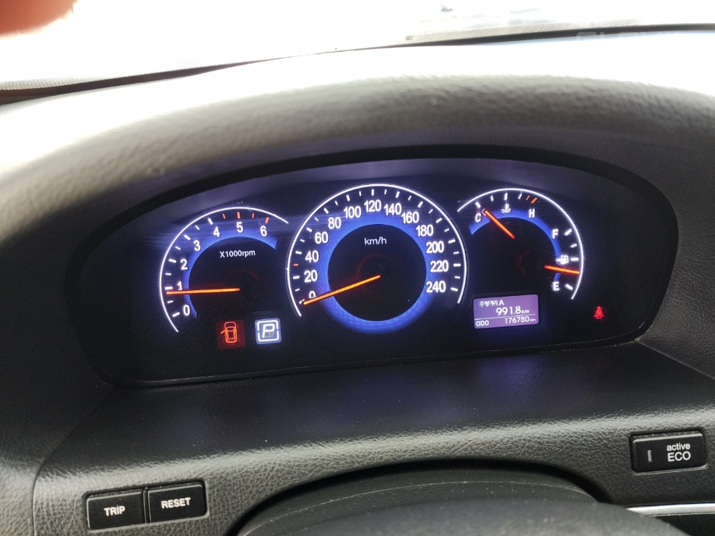 HYUNDAI Veracruz Diesel 2WD
