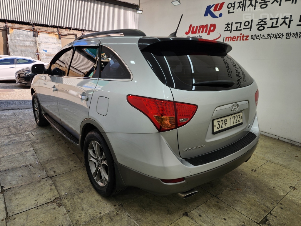 HYUNDAI Veracruz Diesel 2WD