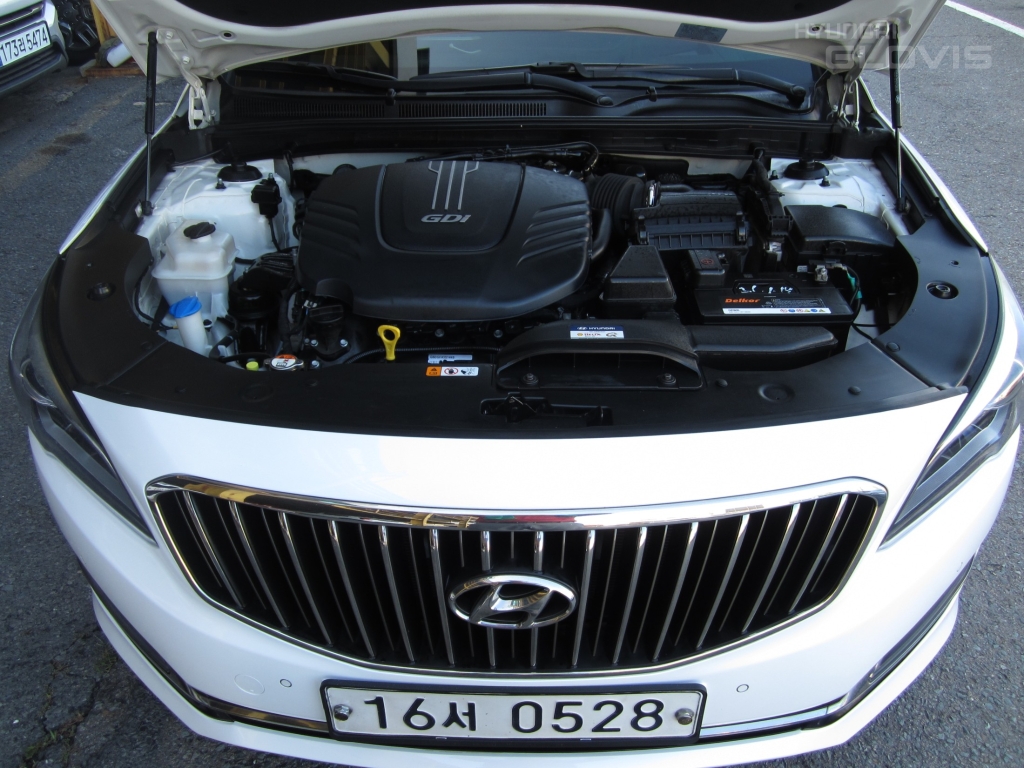 HYUNDAI Aslan G300