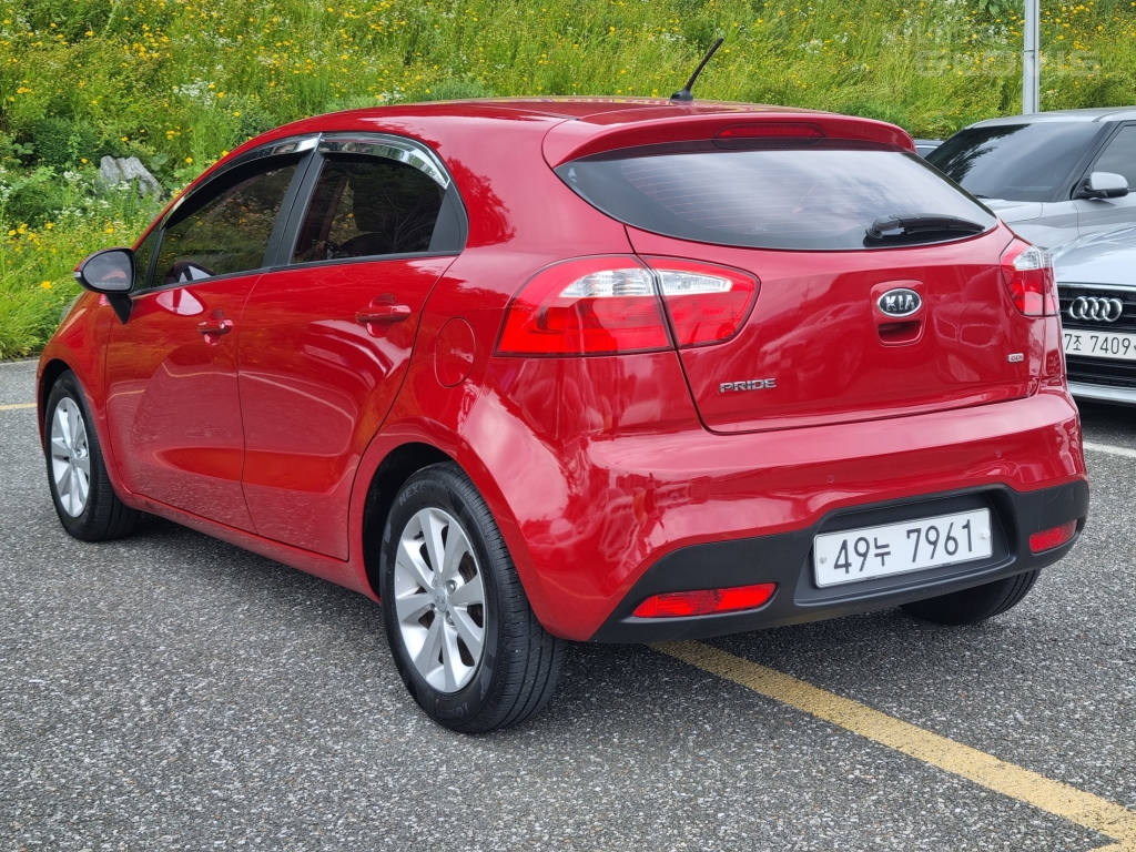 KIA All New Pride 5Door 1.6 GDI