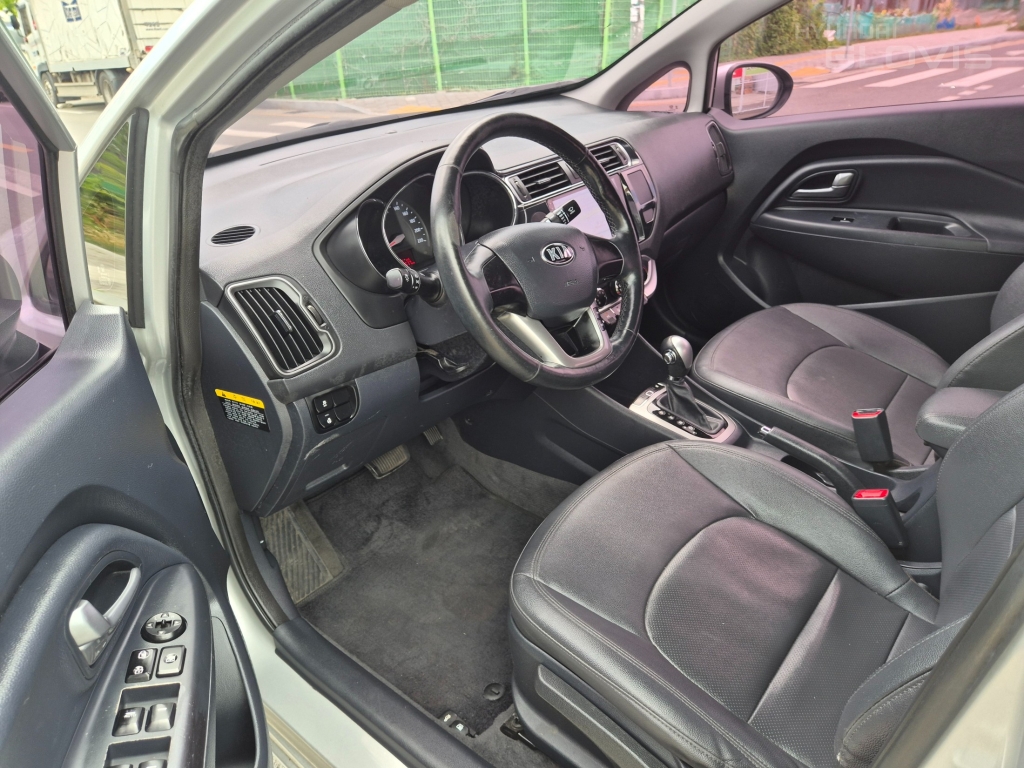 KIA The New Pride 4Door 1.4 MPI