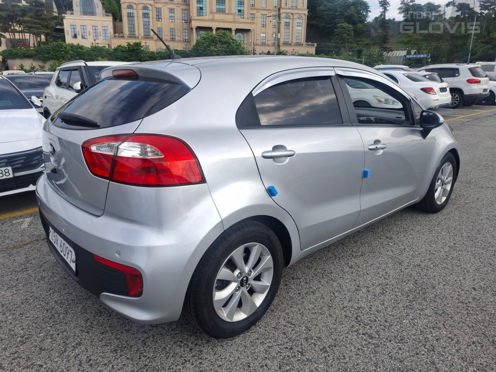 KIA The New Pride 5Door 1.6 GDI