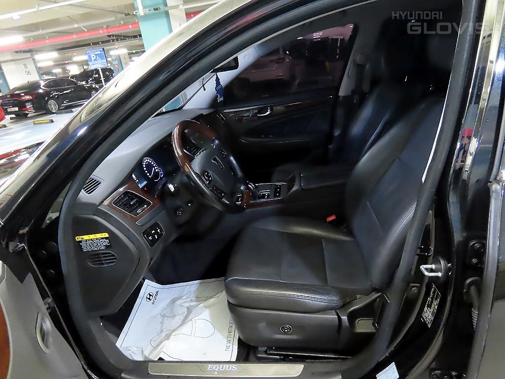 HYUNDAI Ecuus (New Model) VS380