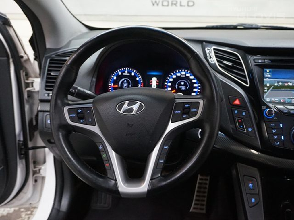 HYUNDAI I40 Saloon 2.0 GDI