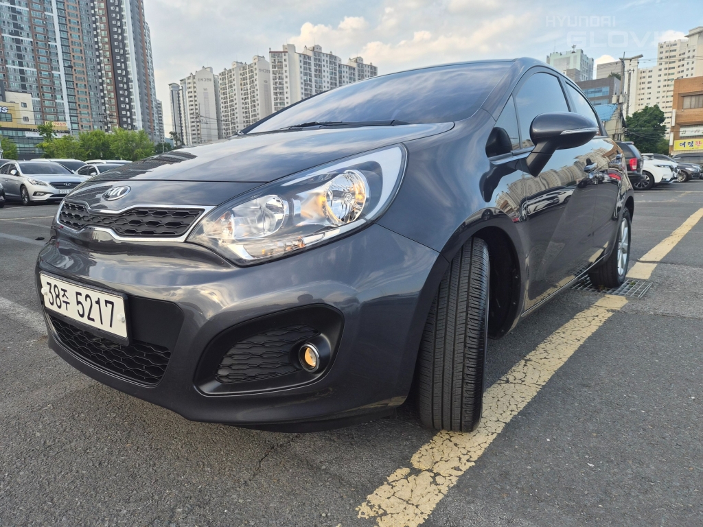 KIA All New Pride 5Door 1.6 GDI