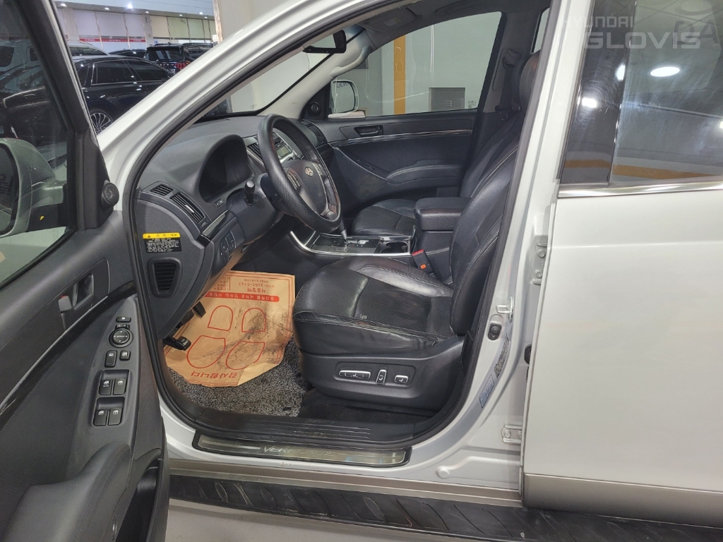 HYUNDAI Veracruz Diesel 2WD