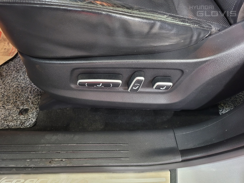 HYUNDAI Veracruz Diesel 2WD
