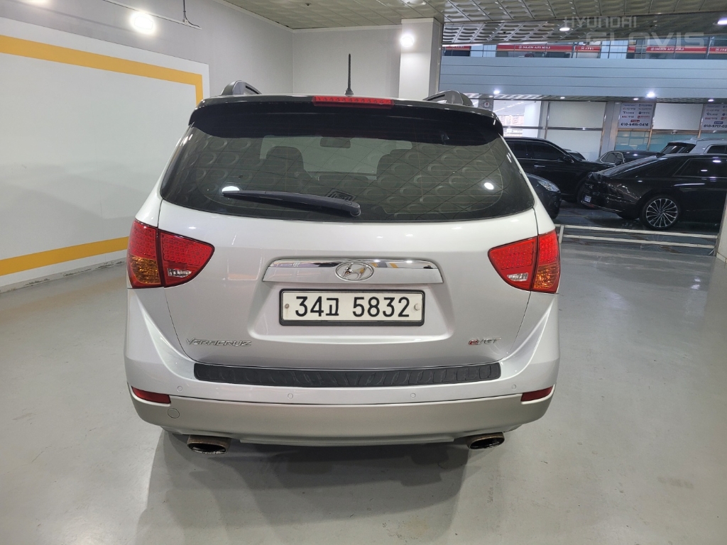 HYUNDAI Veracruz Diesel 2WD