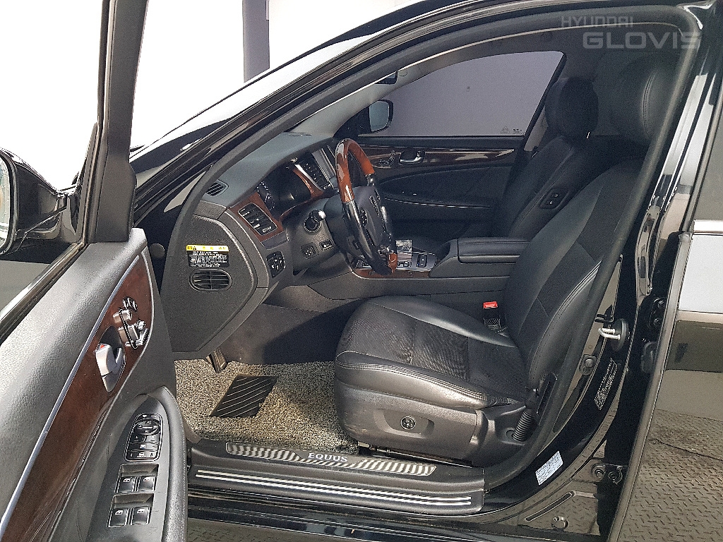 HYUNDAI Ecuus (New Model) VS380