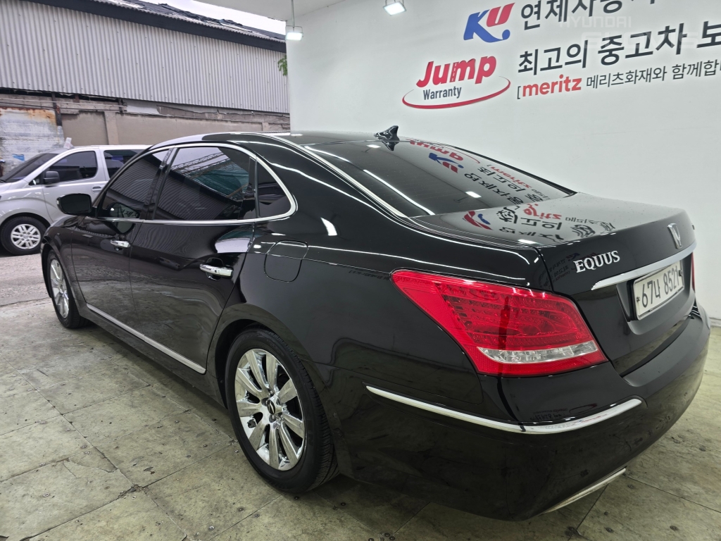 HYUNDAI Ecuus (New Model) VS380