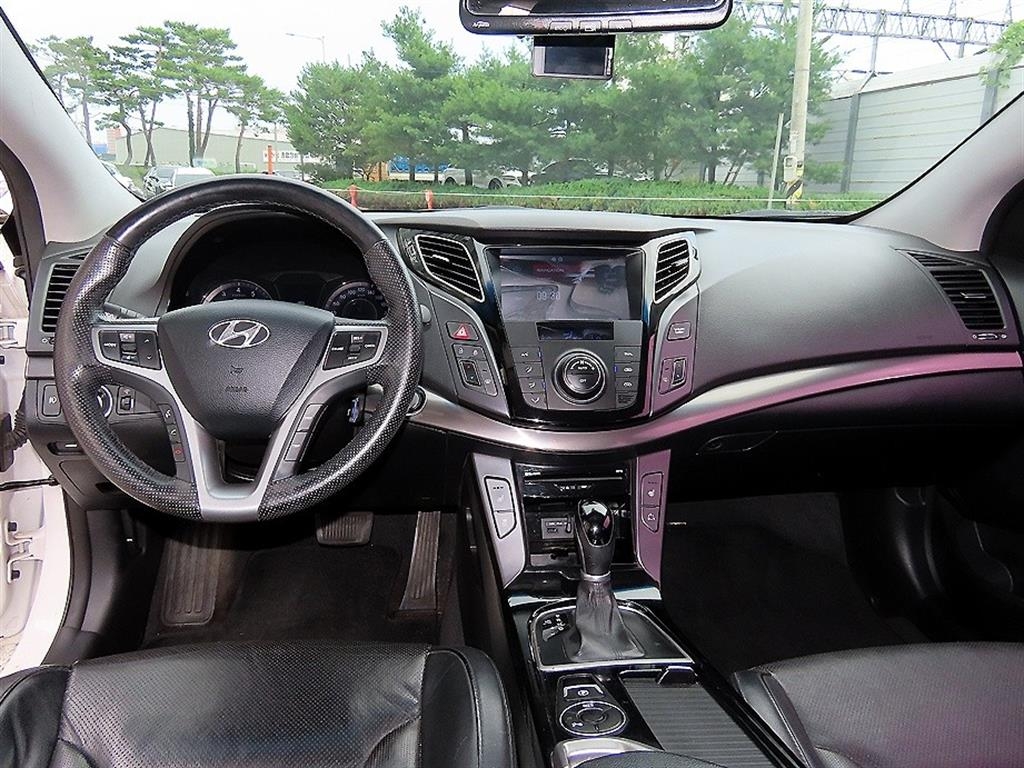 HYUNDAI I40 Saloon 2.0 GDI