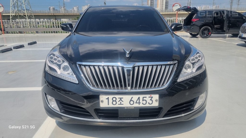 HYUNDAI Ecuus (New Model) VS380
