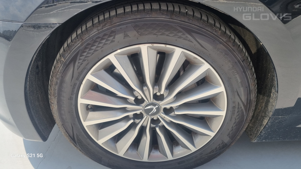 HYUNDAI Ecuus (New Model) VS380