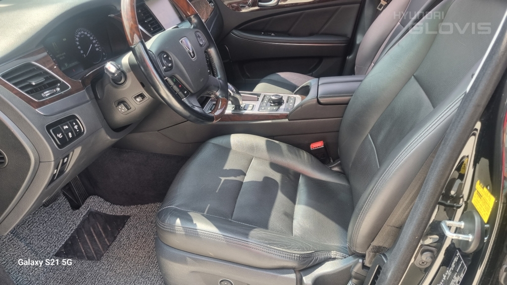 HYUNDAI Ecuus (New Model) VS380
