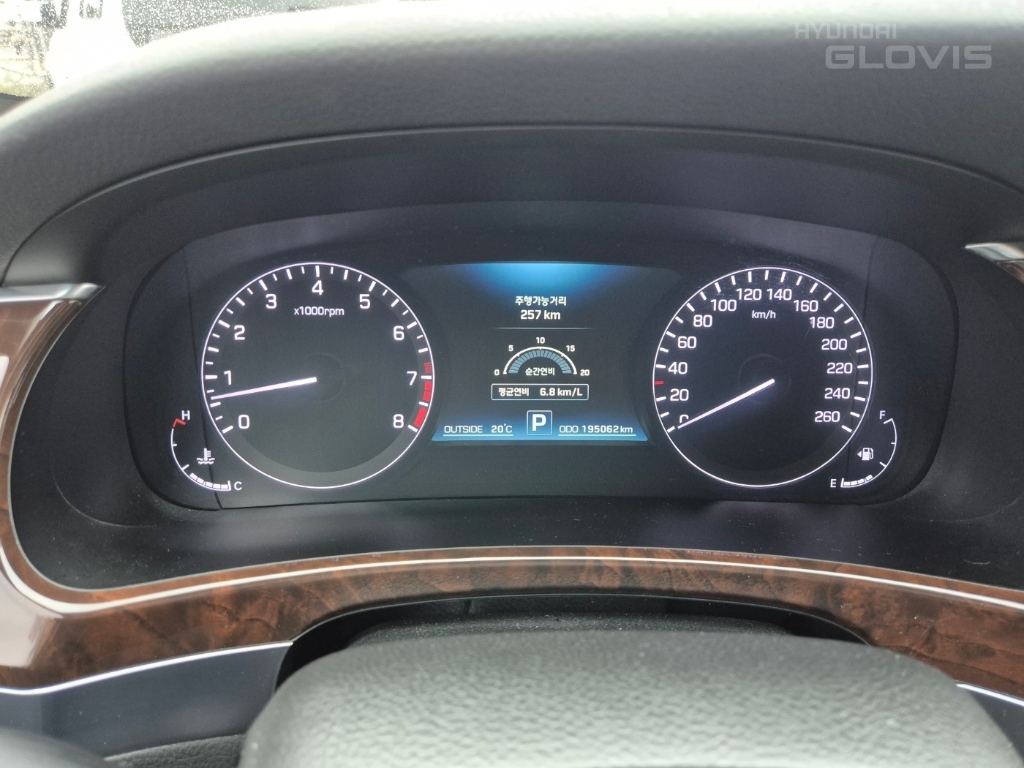 HYUNDAI Ecuus (New Model) VS380